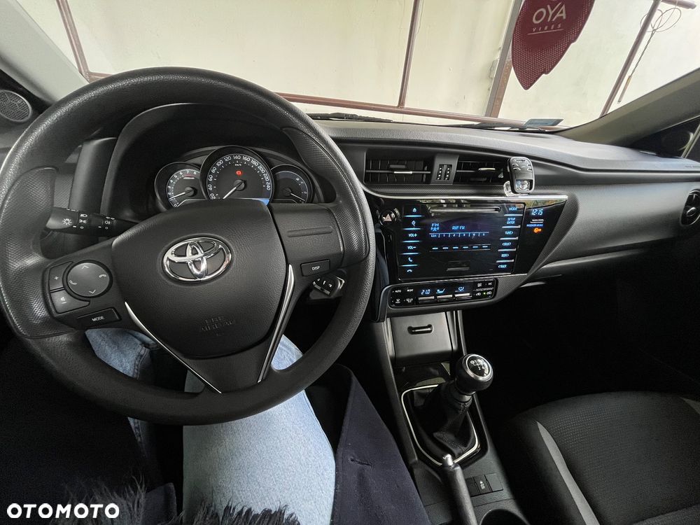 Toyota Auris - 5