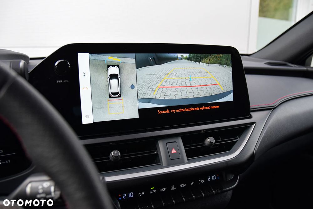 Lexus UX 300h F Sport - 12