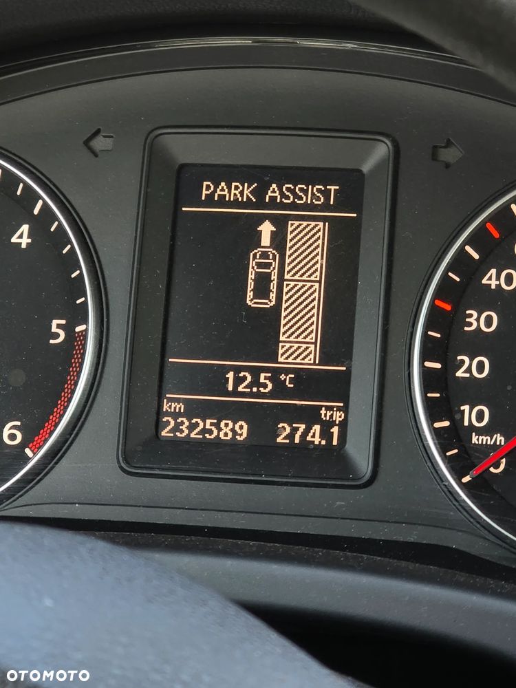Volkswagen Golf Plus 1.6 TDI DPF Highline - 31
