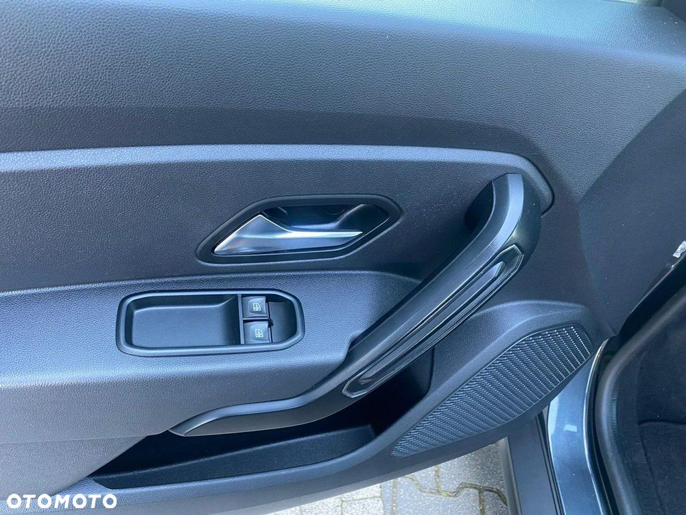 Dacia Duster 1.6 SCe Laureate S&S - 16