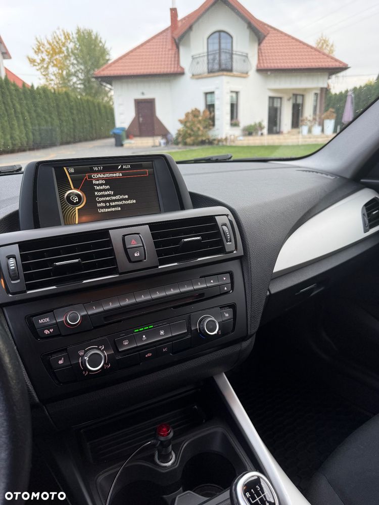 BMW Seria 1 116d - 10