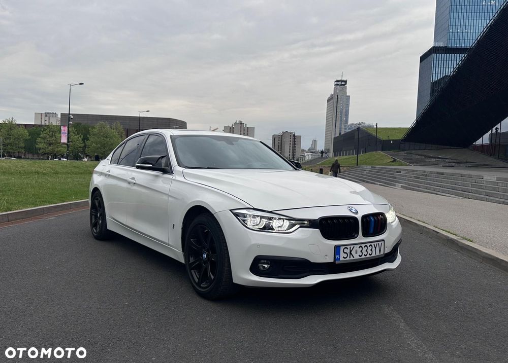 BMW Seria 3 330e iPerformance Sport Line - 3