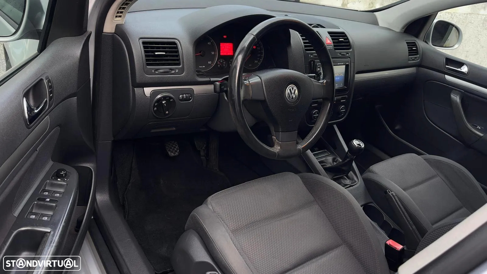 VW Golf 2.0 TDi GT Sport - 8