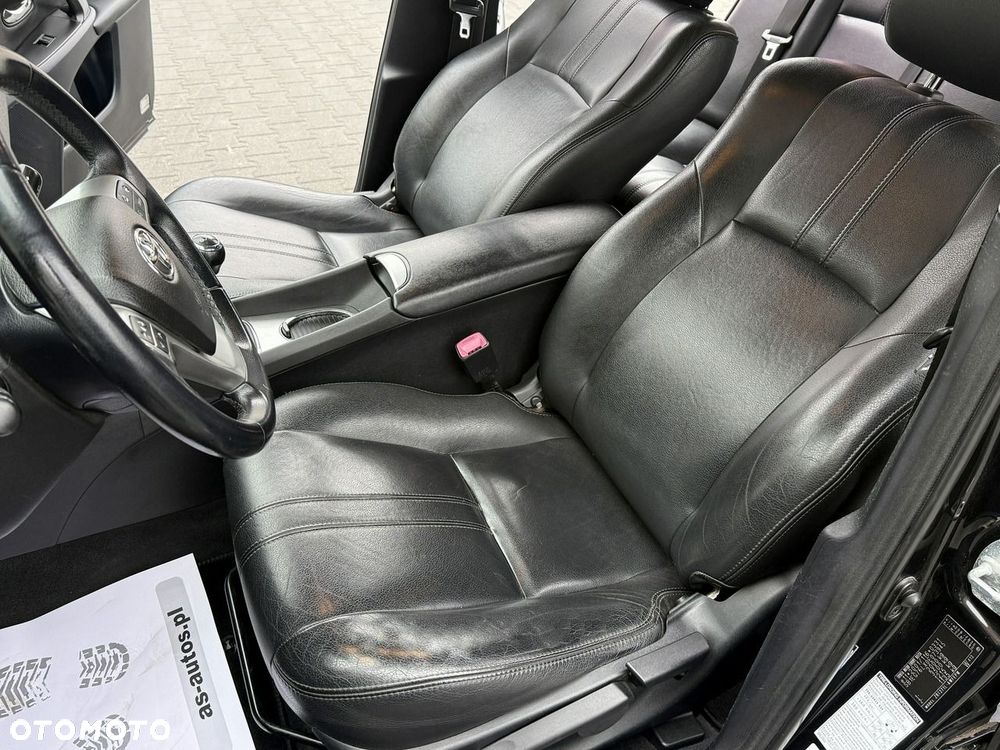 Toyota Avensis 1.8 Executive - 12