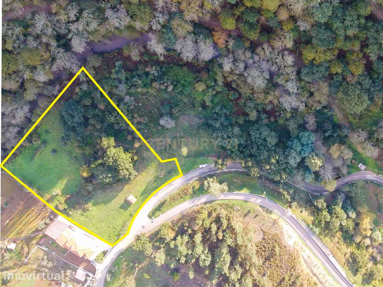 Terreno de Construção de Moradia a confinar com o Rio, Miranda do Corv - Grande imagem: 2/11