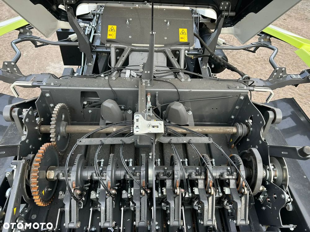 Claas 660 tys netto Claas Quadrant 4200 - 25