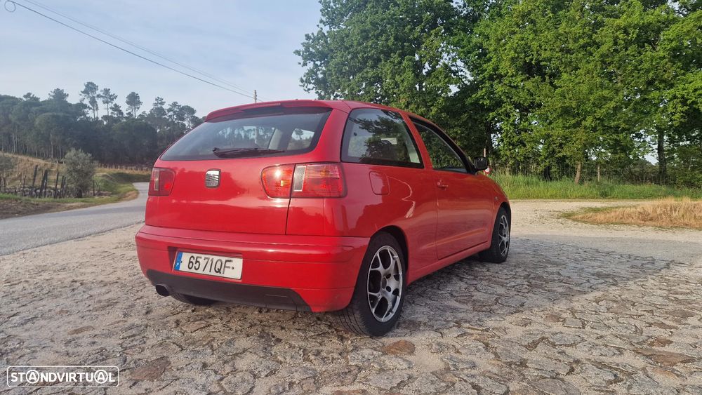 SEAT Ibiza 1.9 TDi Signo - 4