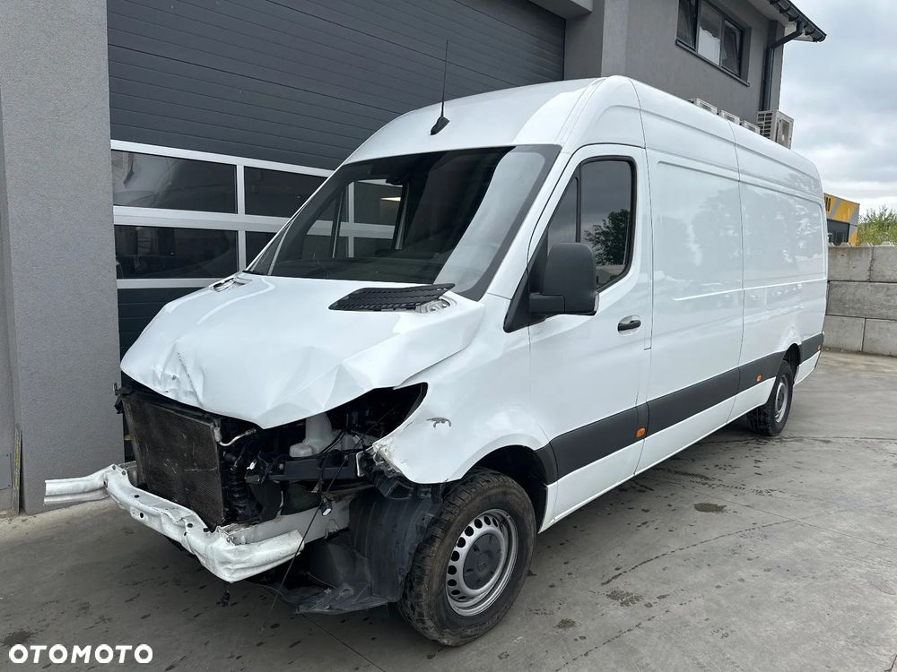 Mercedes-Benz SPRINTER - 8