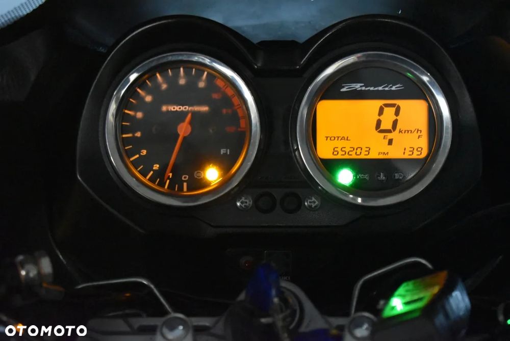 Suzuki Bandit - 37