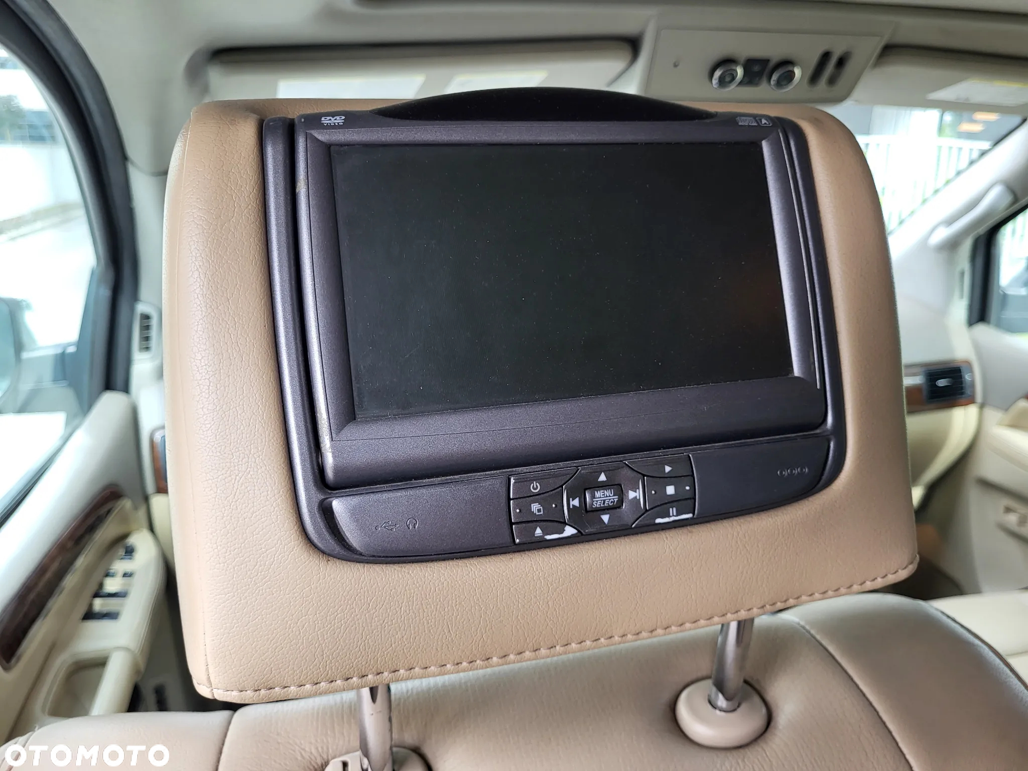 Nissan Armada - 24