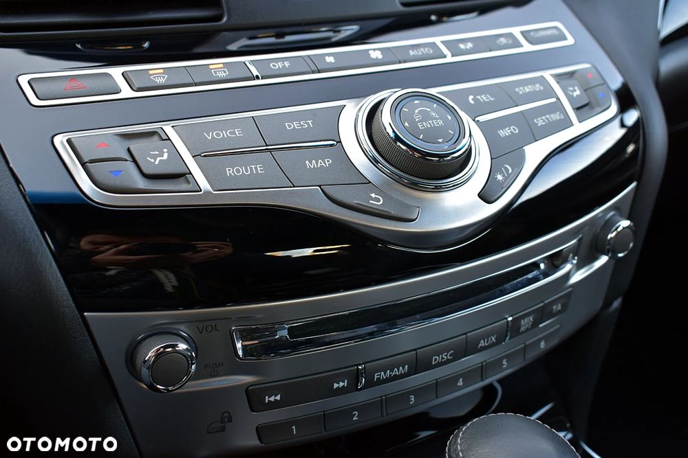 Infiniti M M30d S - 14