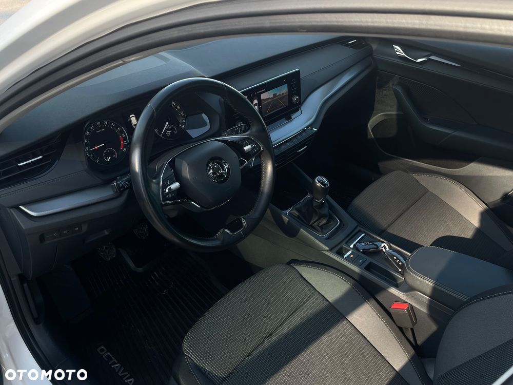 Skoda Octavia 2.0 TDI Ambition - 6