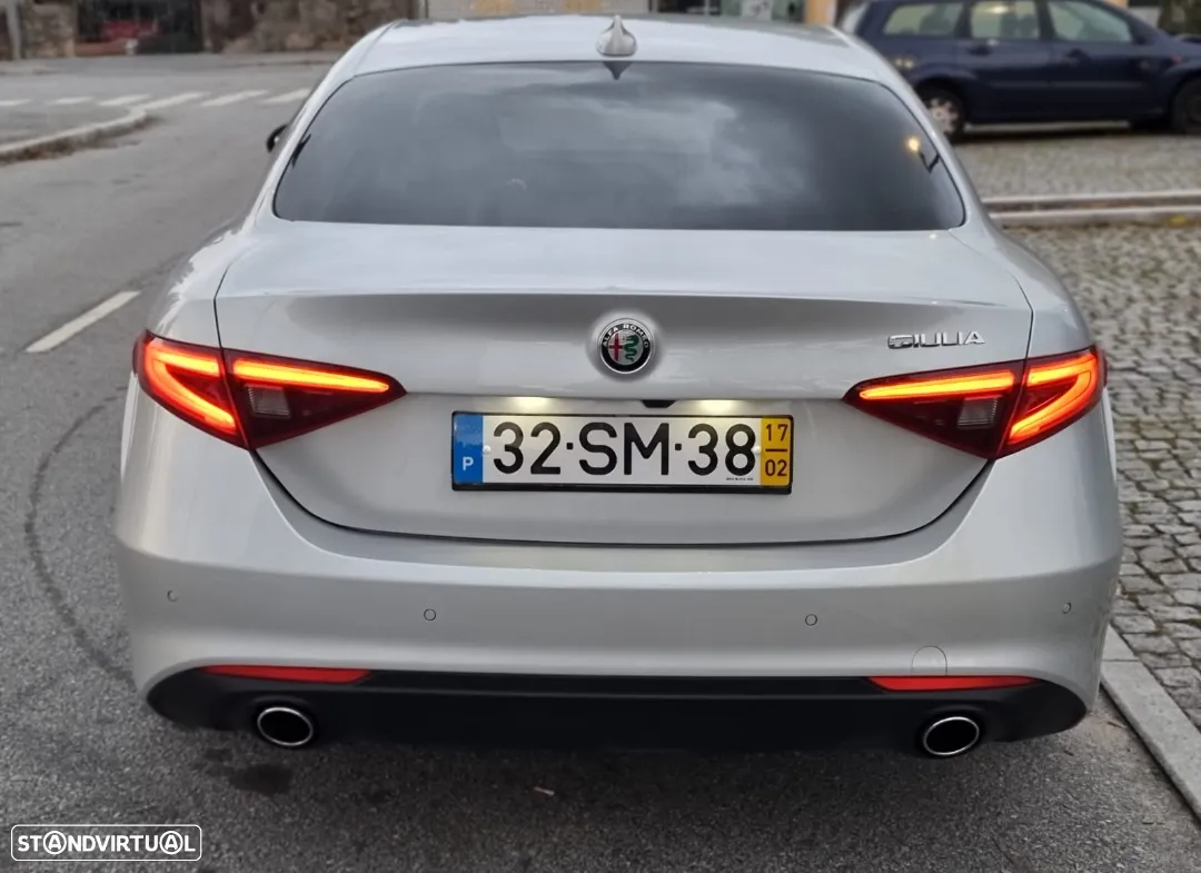 Alfa Romeo Giulia 2.2 D Super AT8 - 7
