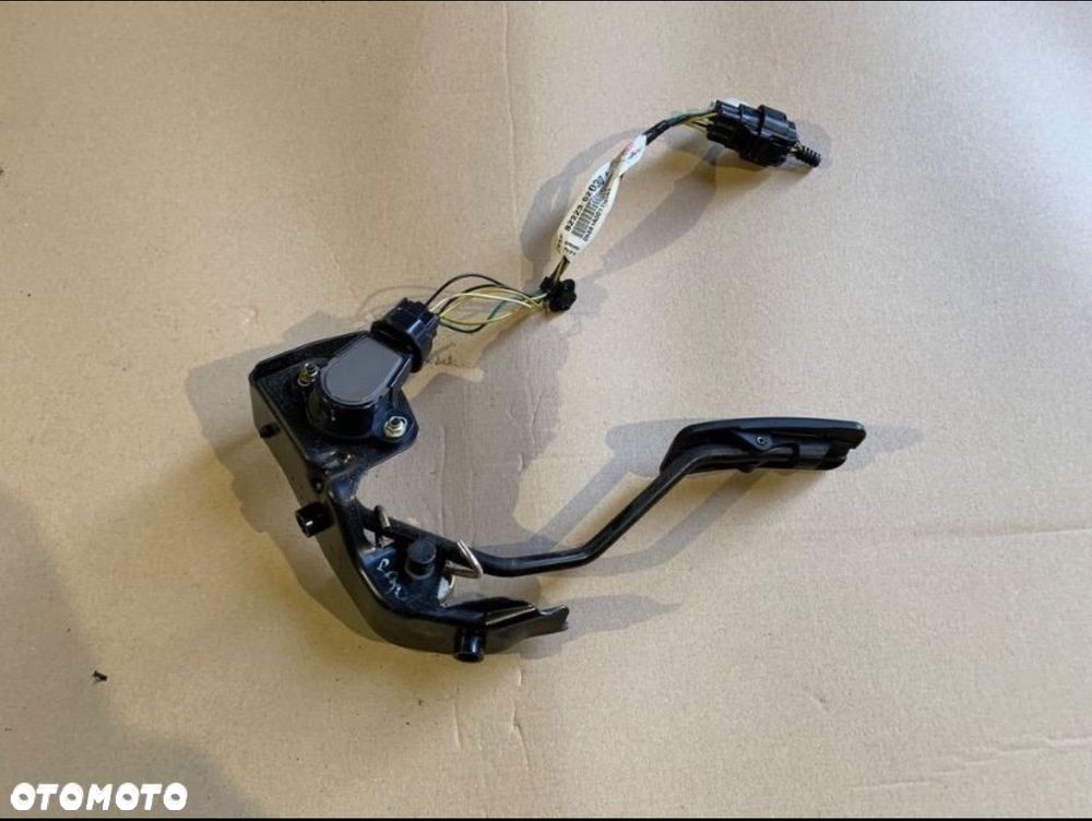 82223-02030 pedal potencjometr gazu Toyota corolla e12 - 2