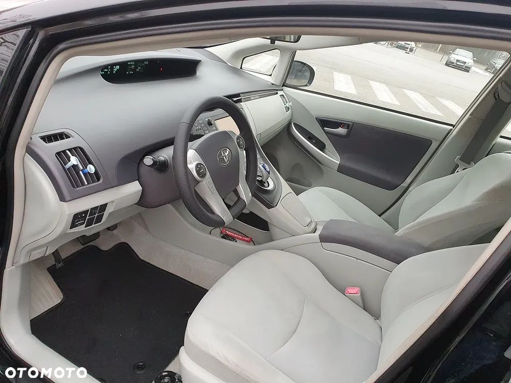 Toyota Prius - 7