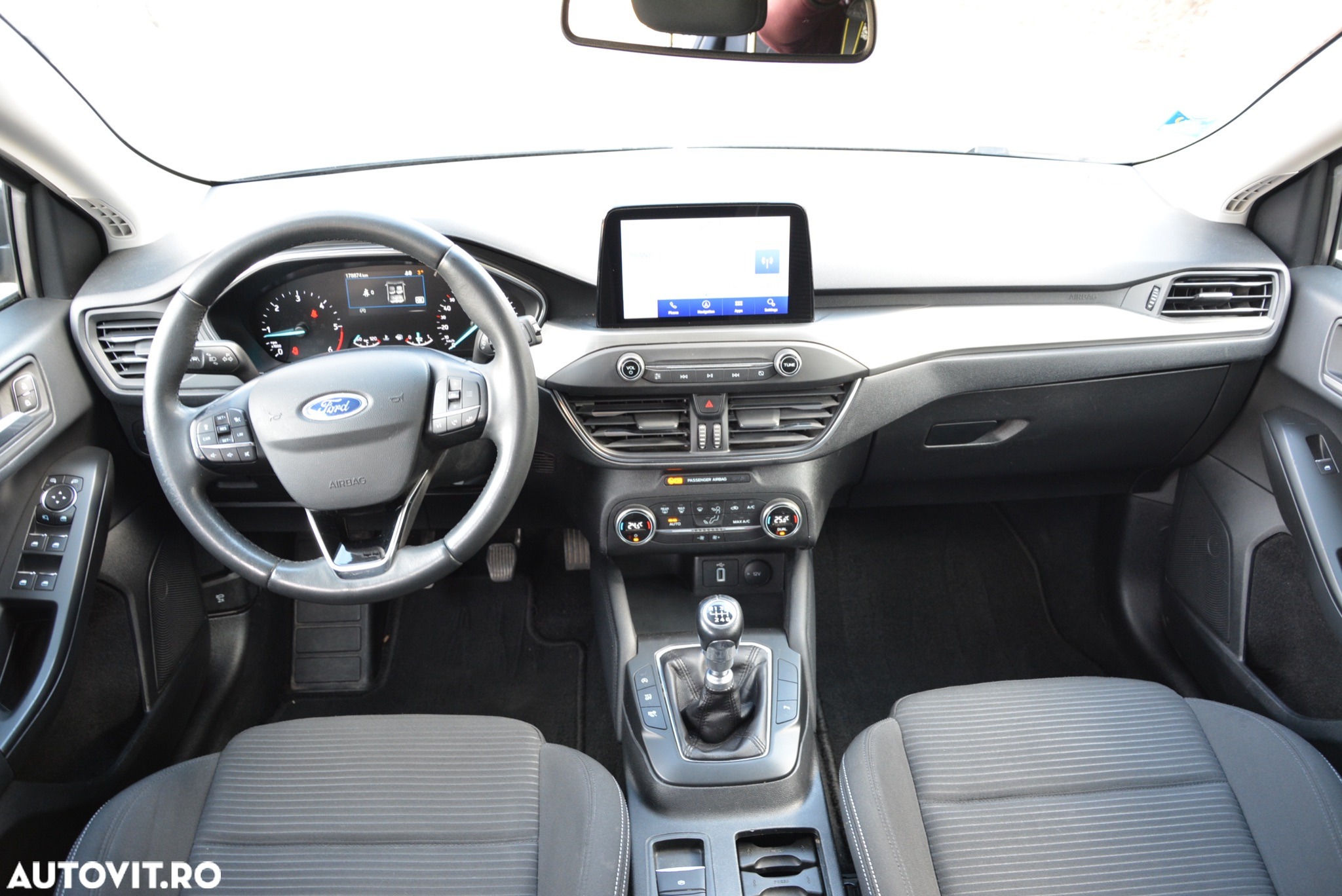Ford Focus Turnier 1.5 EcoBlue Start-Stopp-System TITANIUM X - 11