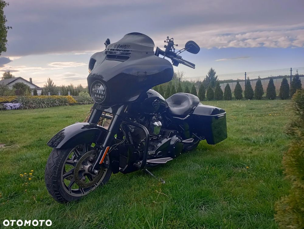 Harley-Davidson Touring Electra Glide - 3