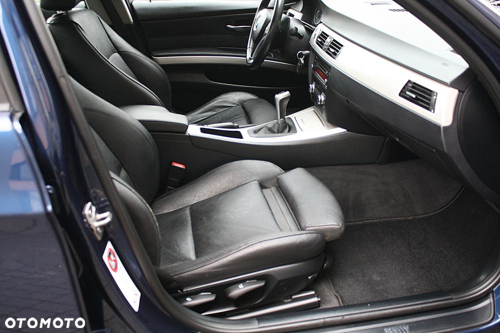 BMW Seria 3 318d Modern Line - 20