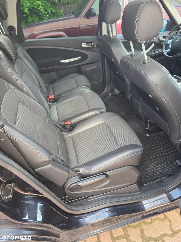 Ford S-Max - 8