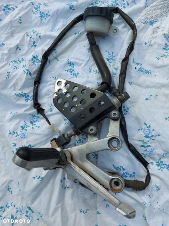 Honda CBR 929 SC44 set podnóżek dźwignia prawy - 1