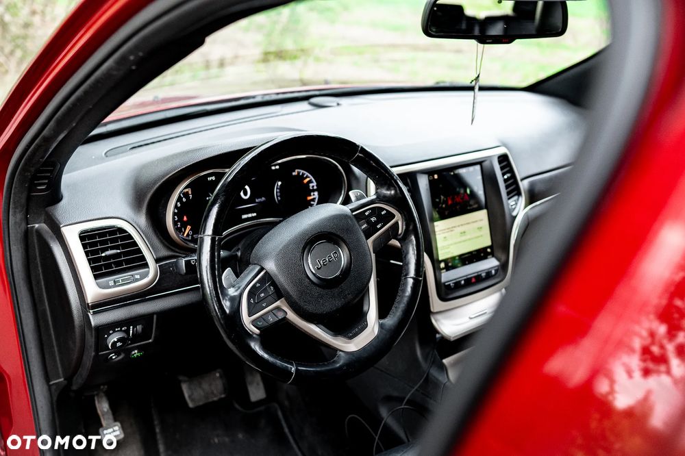 Jeep Grand Cherokee - 11