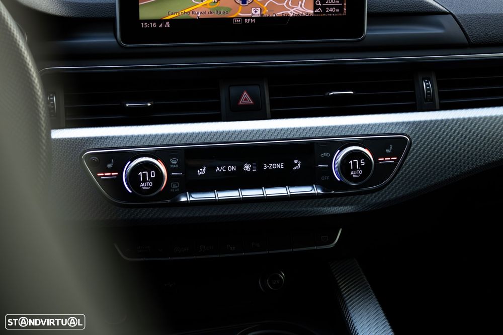 Audi RS4 Avant - 27