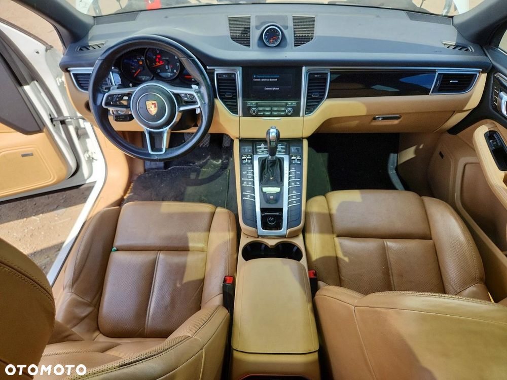 Porsche Macan Standard - 10