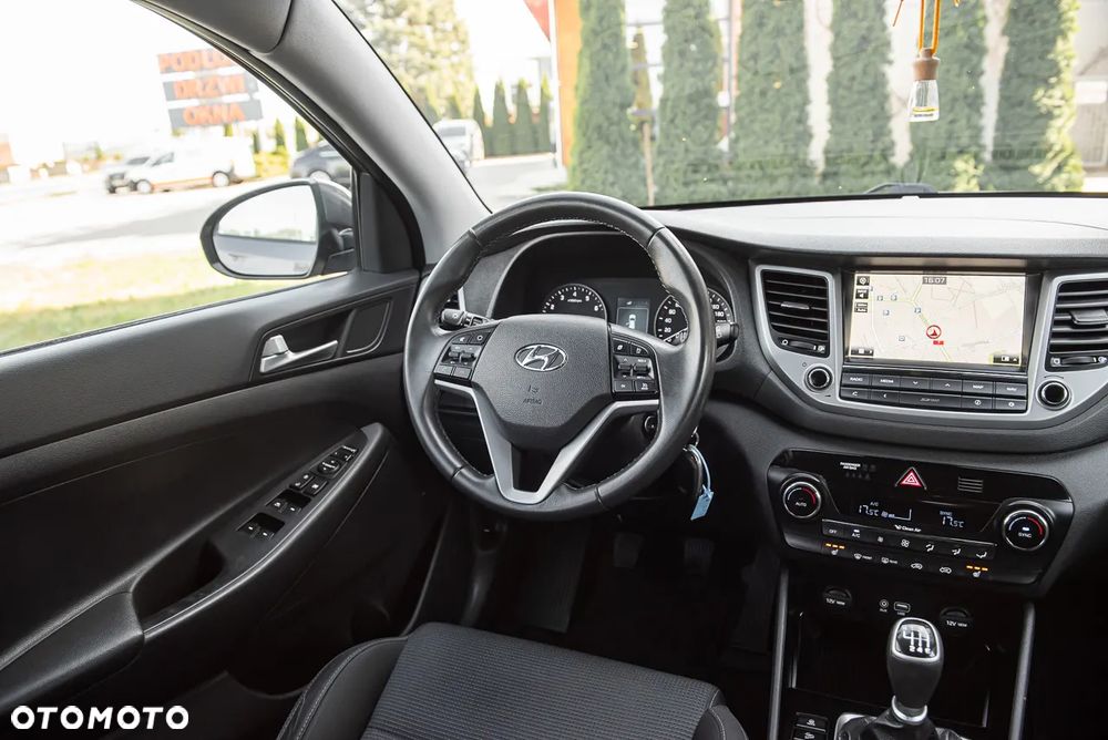 Hyundai Tucson blue 1.6 GDi 2WD Navi - 25