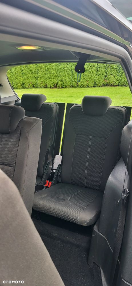 Opel Zafira - 10