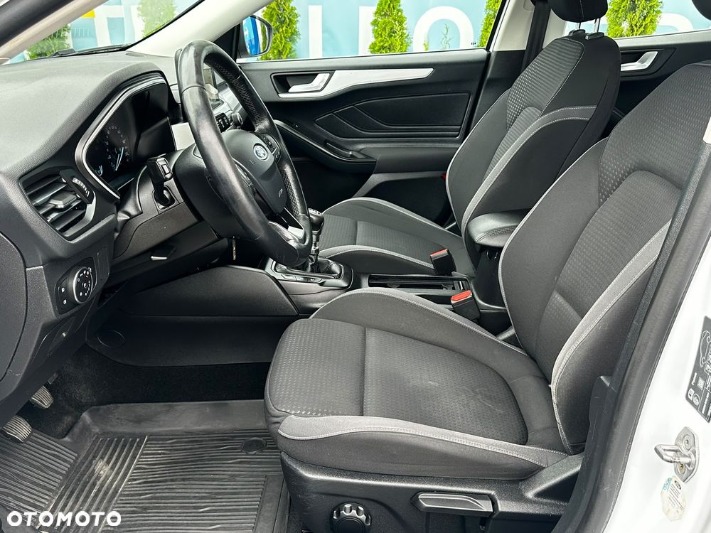 Ford Focus - 8