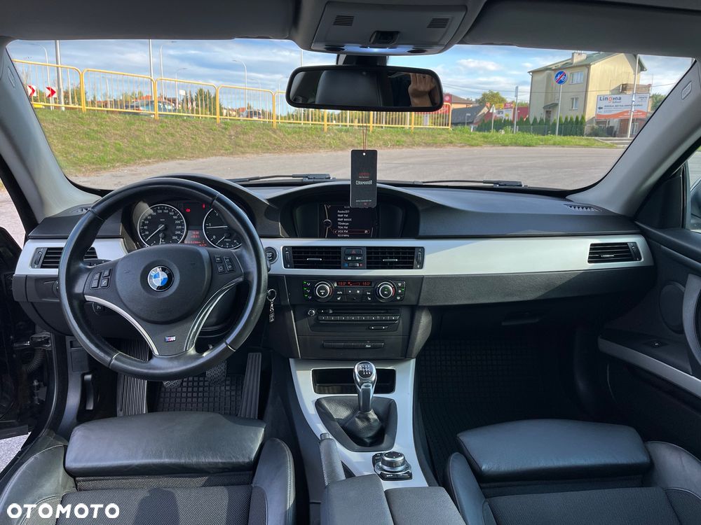 BMW Seria 3 320d - 10