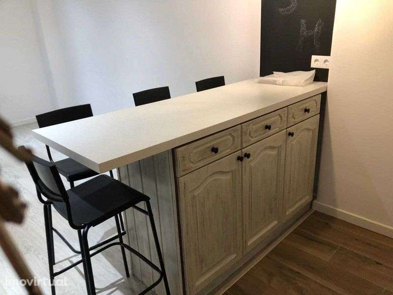 Apartamento T1, renovado - Grande imagem: 5/12