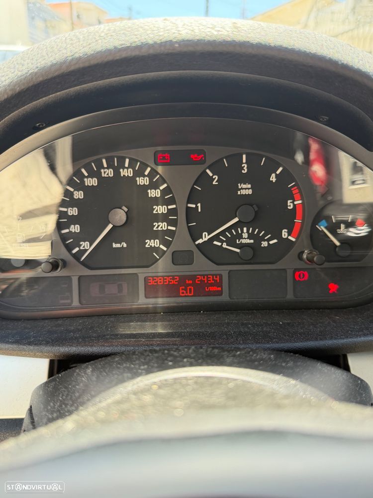 BMW 320 d - 11
