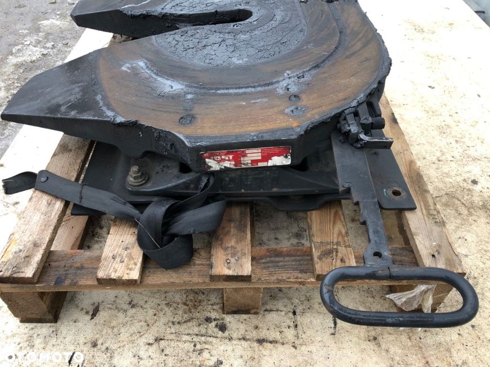 SIODŁO JOST  MAN TGX I 2006 - 2022 18.440 324 kW [441 KM] 4x2 2012 55R-010116 JSK37C - 2