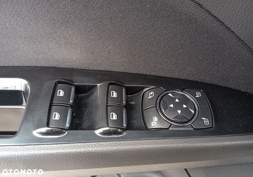 Ford Mondeo - 22