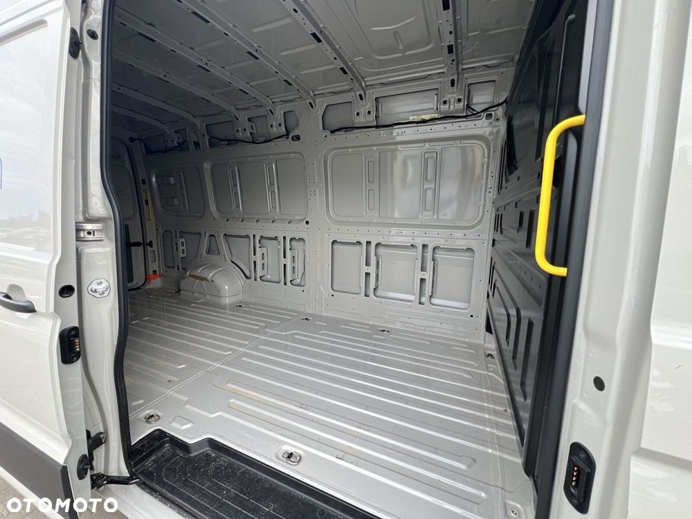 Volkswagen Crafter FURGON 4.490 35 2.0 TDI 130 kW 6-G - 25