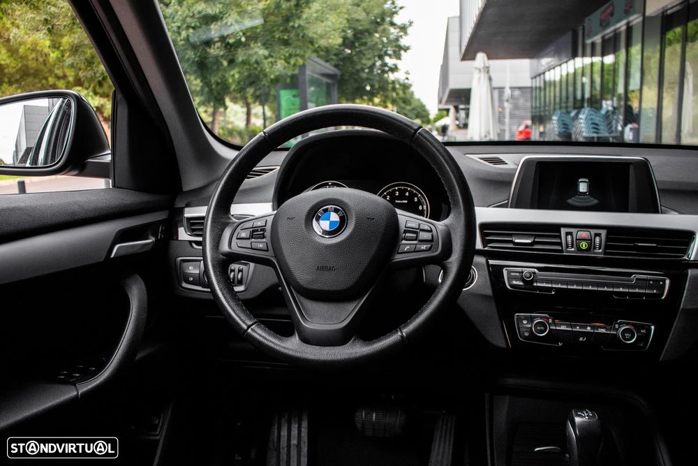 BMW X1 25 e xDrive - 32