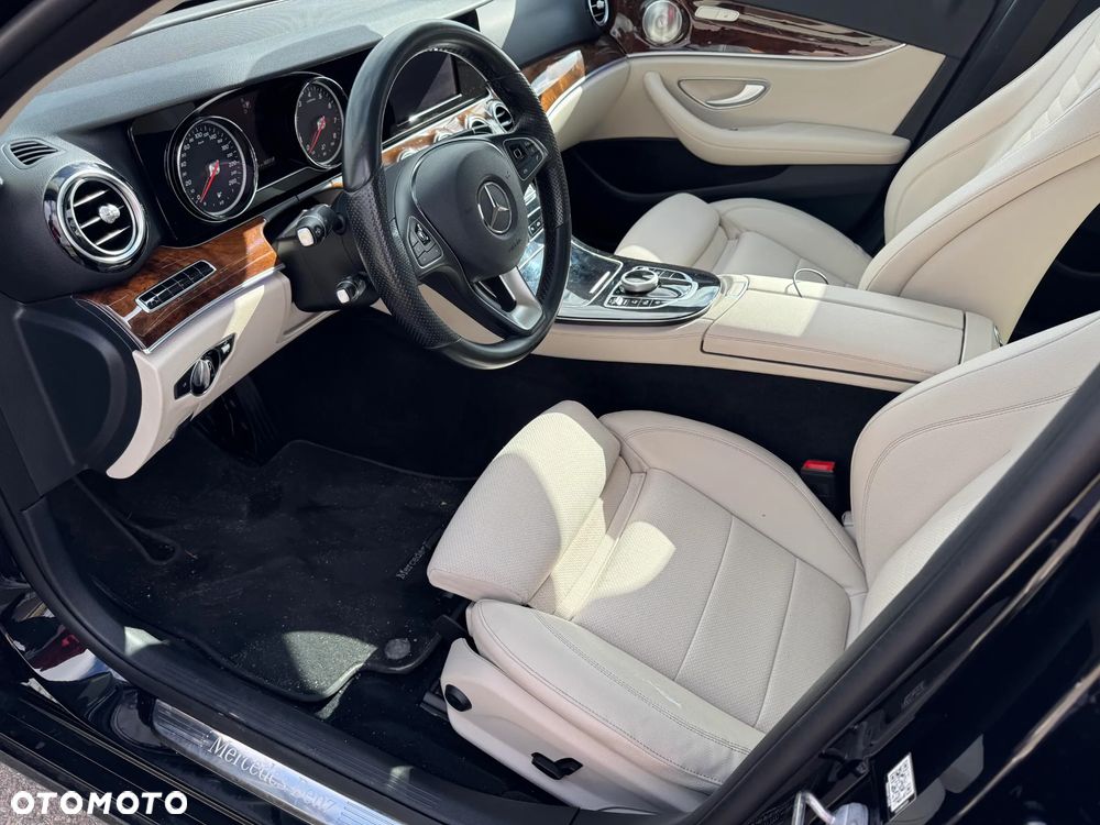 Mercedes-Benz Klasa E 200 9G-TRONIC - 8