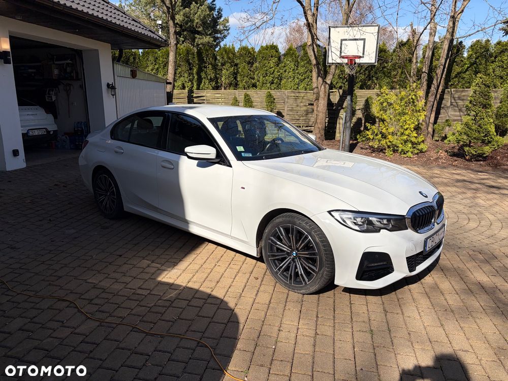 BMW Seria 3 318d M Sport - 8
