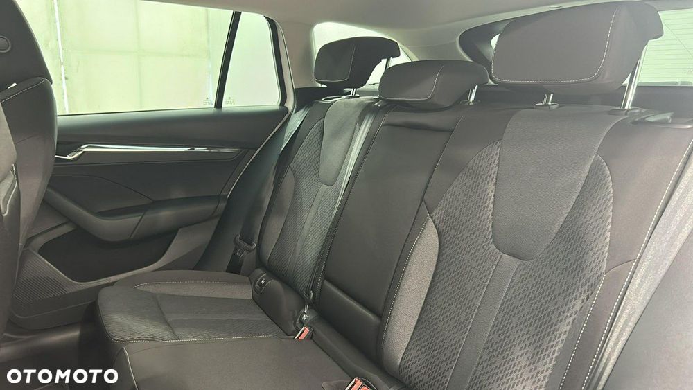 Skoda Octavia - 12