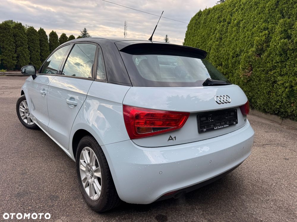 Audi A1 Sportback 1.6 TDI S line edition - 30