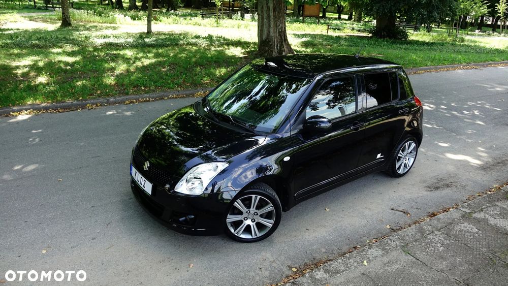 Suzuki Swift 1.3 Black and White - 1