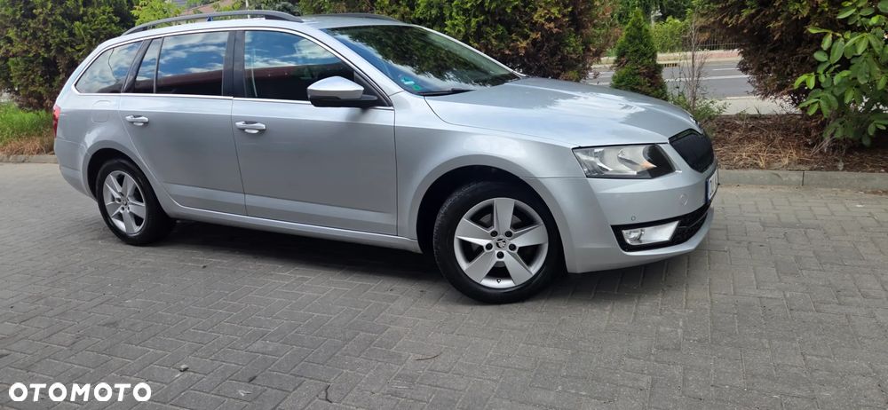 Skoda Octavia 1.6 TDI DPF Ambiente - 18