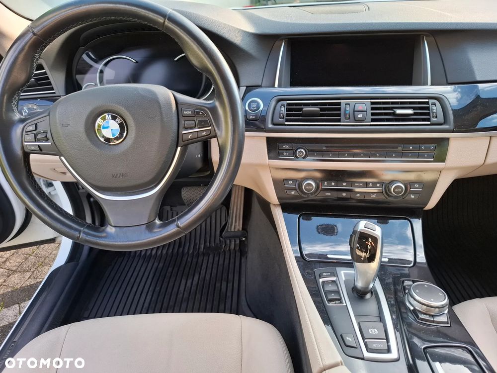 BMW Seria 5 518d Advantage - 16