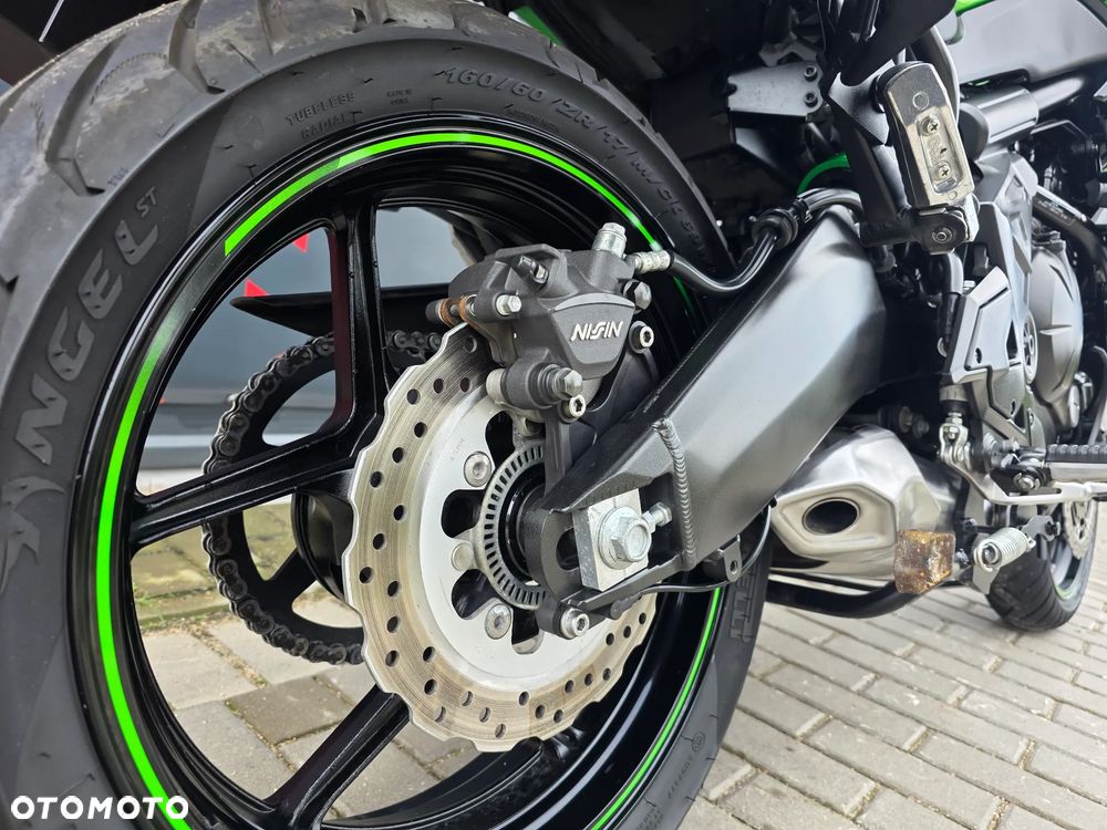 Kawasaki Versys 650 - 21