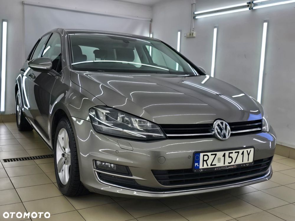 Volkswagen Golf - 4