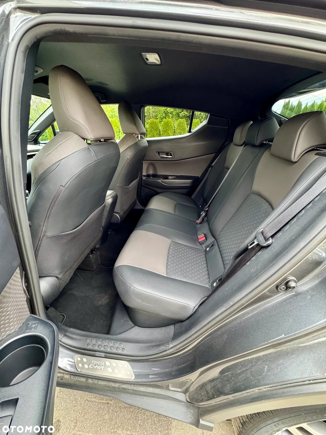 Toyota C-HR 2.0 Hybrid Black Edition - 20
