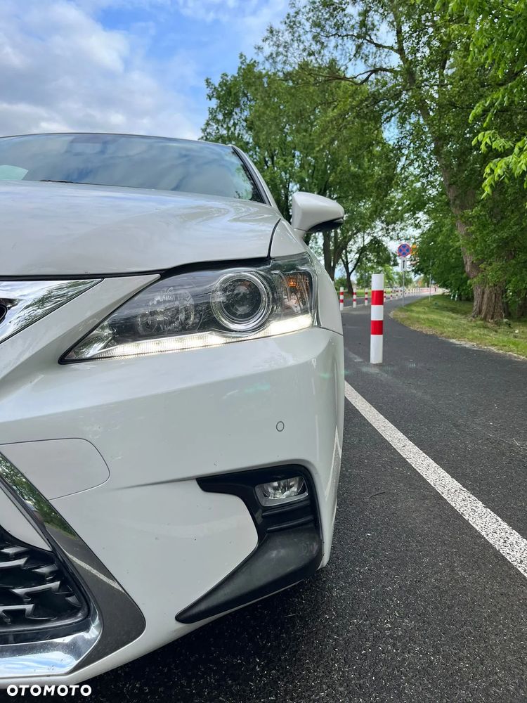 Lexus CT 200h Elegance - 12