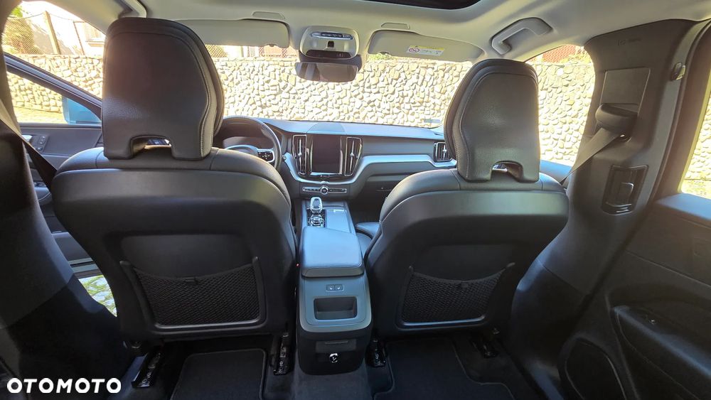 Volvo XC 60 B5 B AWD Inscription - 18