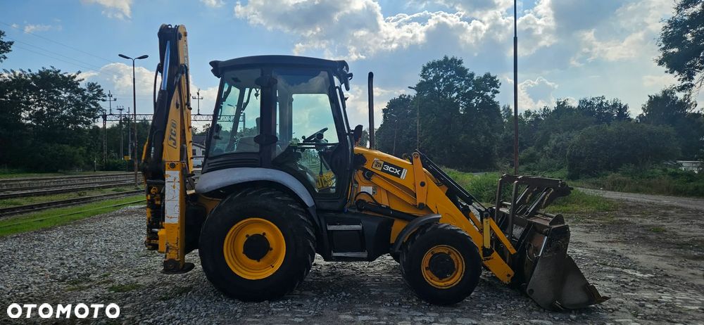 JCB 3CX - 5